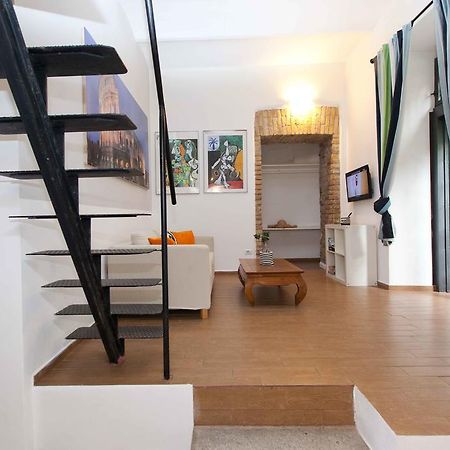 Colosseo Accomodation Apartment Рим Екстериор снимка