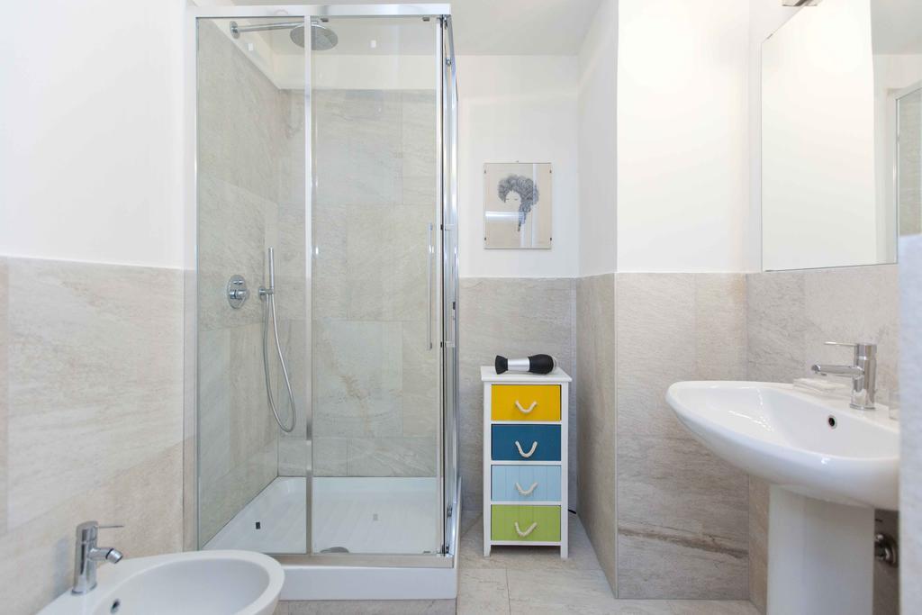 Colosseo Accomodation Apartment Рим Екстериор снимка