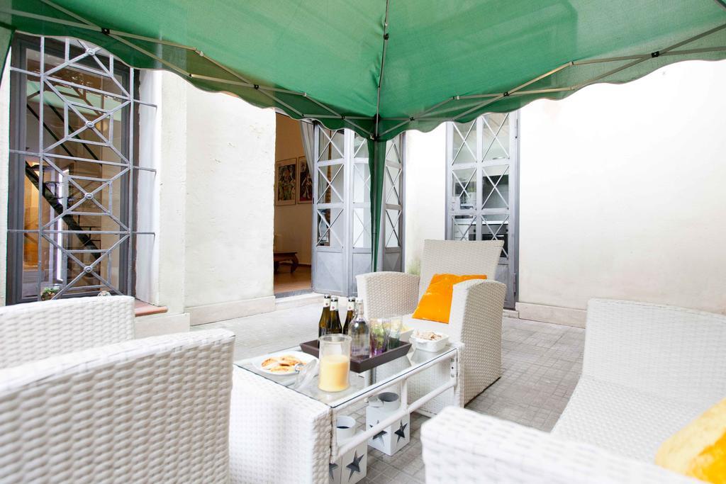 Colosseo Accomodation Apartment Рим Екстериор снимка